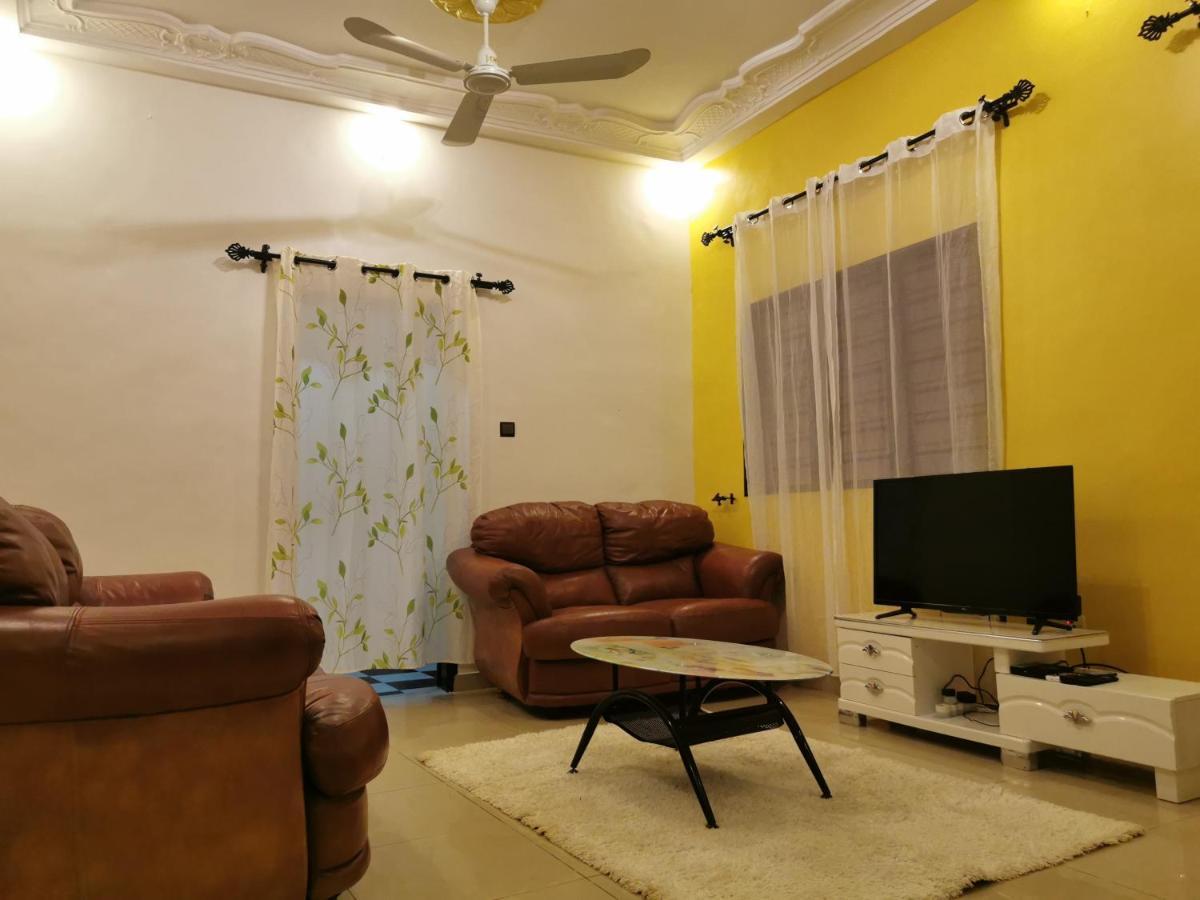Residences Aske Abomey-Calavi Екстериор снимка