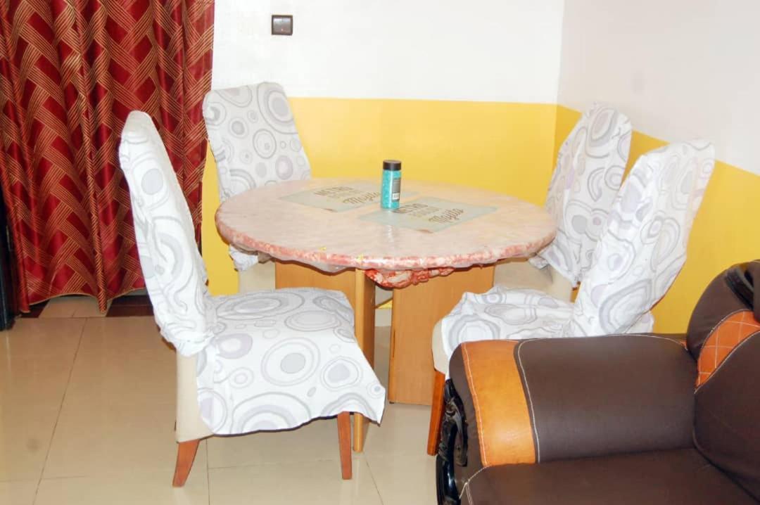 Residences Aske Abomey-Calavi Екстериор снимка